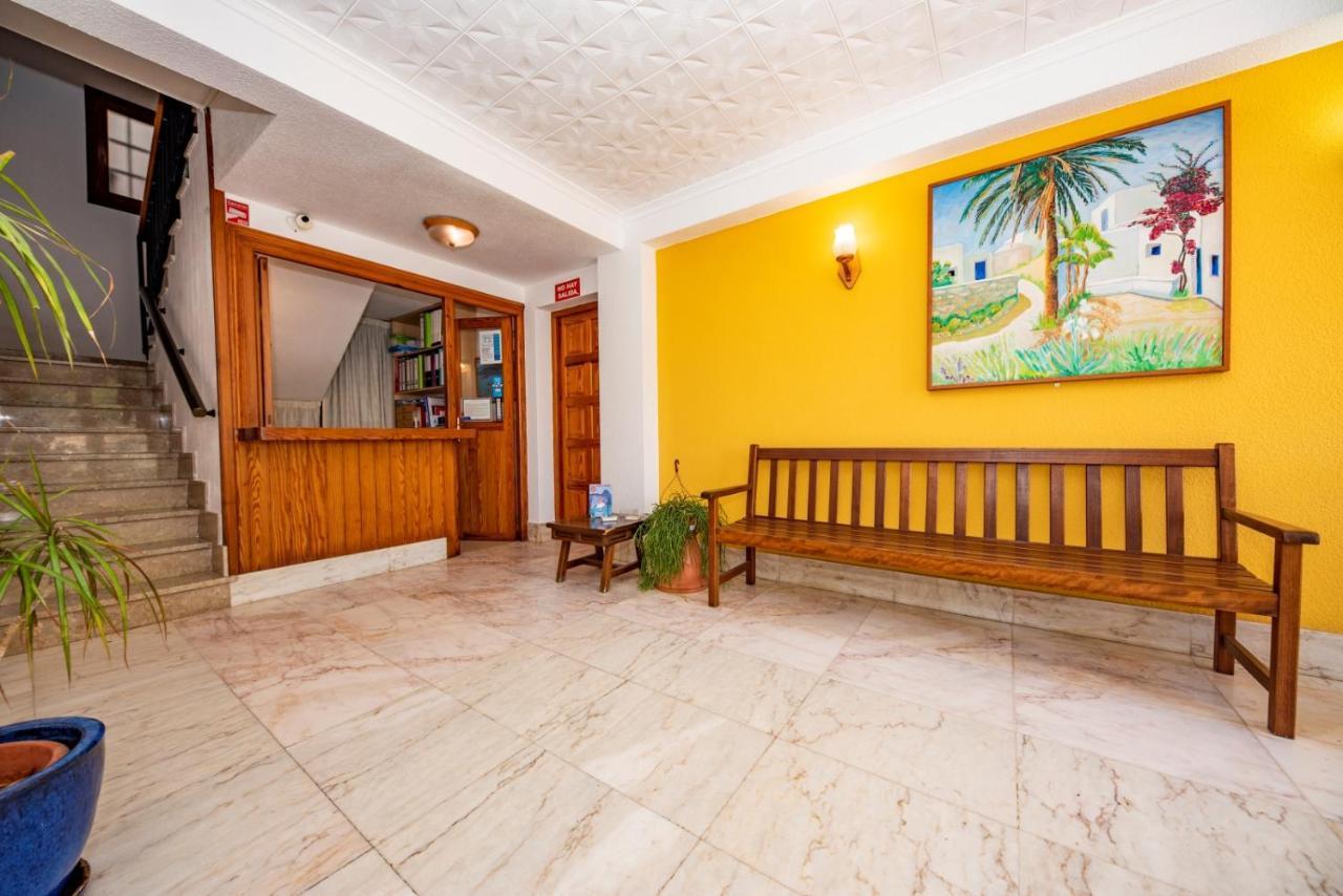 סנטה אאולריה דס ריו Hostal Y Apartamentos Santa Eulalia מראה חיצוני תמונה