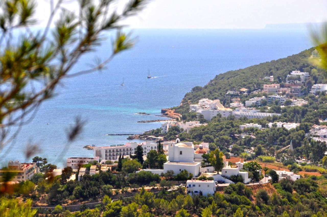 סנטה אאולריה דס ריו Hostal Y Apartamentos Santa Eulalia מראה חיצוני תמונה